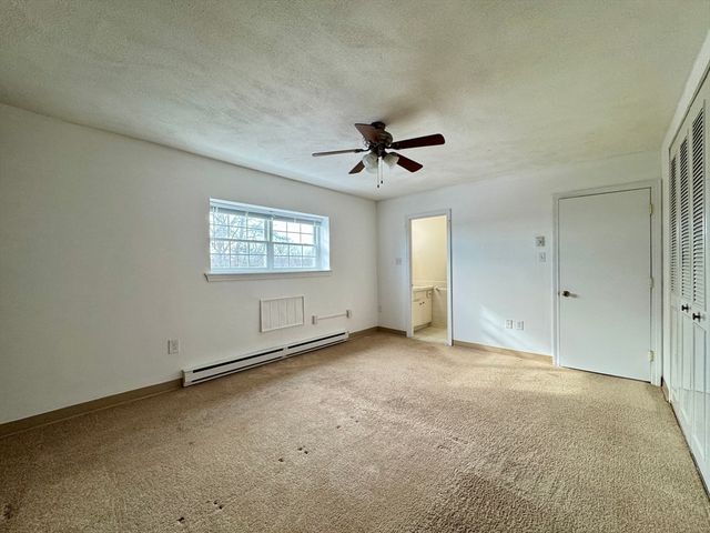 25 Greentree Ln 43, Weymouth, MA 02190