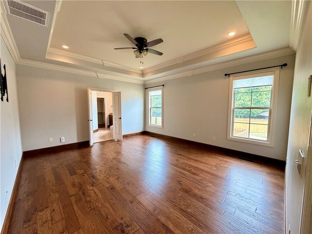 706 Gleneagle Lane, Cave Springs, AR 72718