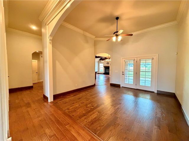706 Gleneagle Lane, Cave Springs, AR 72718