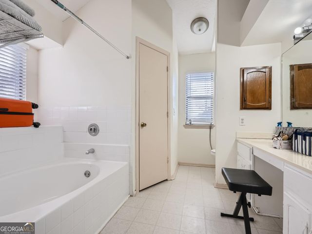 1321 Beeblossom Trail, Lawrenceville, GA 30044