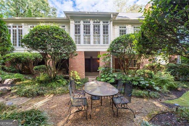 1152 Byrnwyck Road NE, Brookhaven, GA 30319