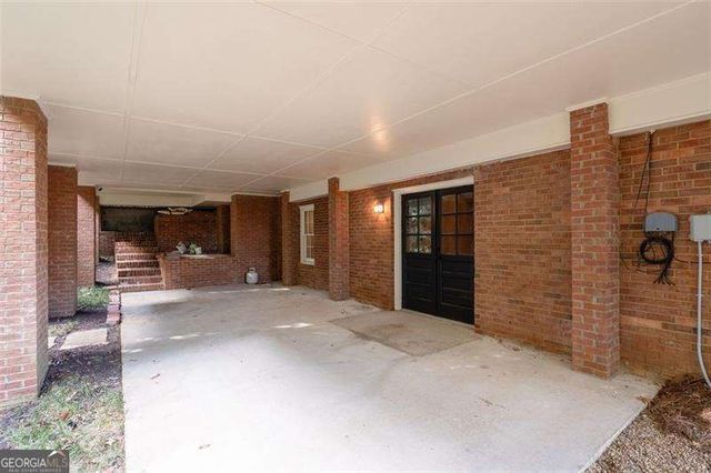 1152 Byrnwyck Road NE, Brookhaven, GA 30319