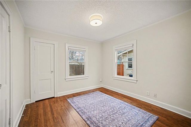 1025 E 76th Street, Kansas City, MO 64131