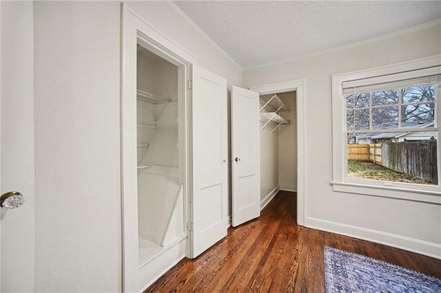 1025 E 76th Street, Kansas City, MO 64131