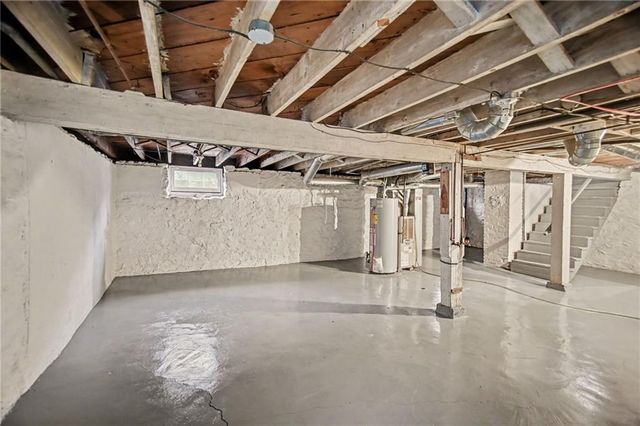 1025 E 76th Street, Kansas City, MO 64131