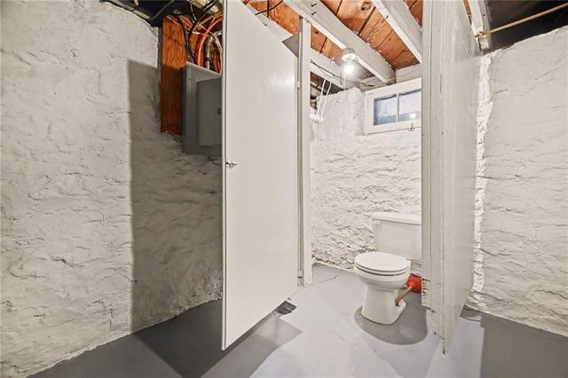 1025 E 76th Street, Kansas City, MO 64131