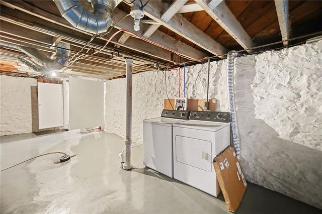 1025 E 76th Street, Kansas City, MO 64131