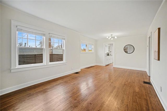 1025 E 76th Street, Kansas City, MO 64131