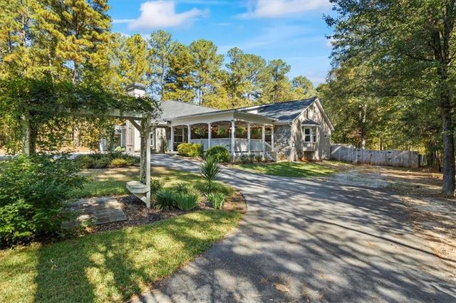 564 Eskew Road, Mcdonough, GA 30252