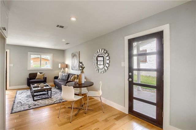 1805 Rhodes RD, Austin, TX 78721