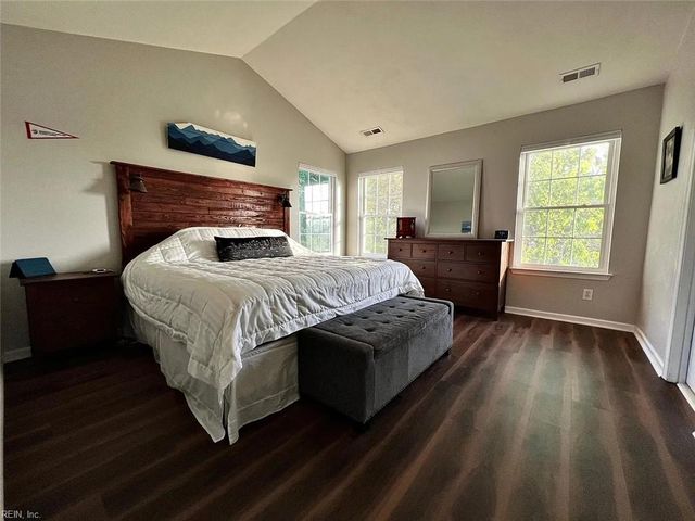 6428 Aberdeen PL, Suffolk, VA 23435