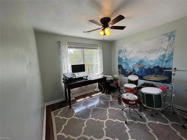 6428 Aberdeen PL, Suffolk, VA 23435