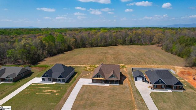 756 Ruby Golightly Drive, Inman, SC 29349