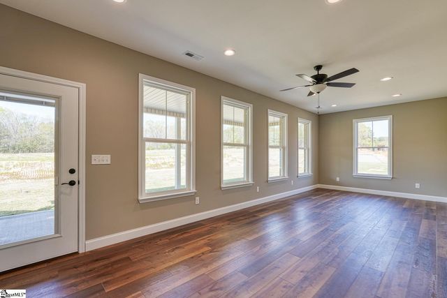 756 Ruby Golightly Drive, Inman, SC 29349