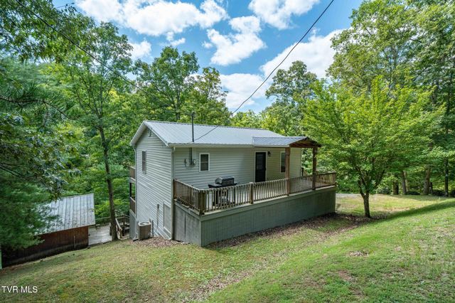 2316 Devault Bridge Road, Piney Flats, TN 37686