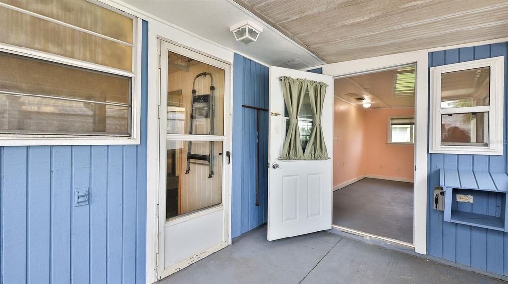 Image 28 of property listing at 12 BOGEY CIRCLE, New Smyrna Beach, FL 32168