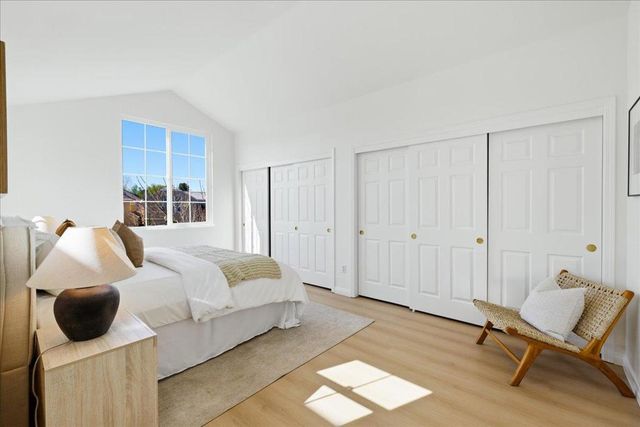 131 Concord Circle, Mountain View, CA 94040