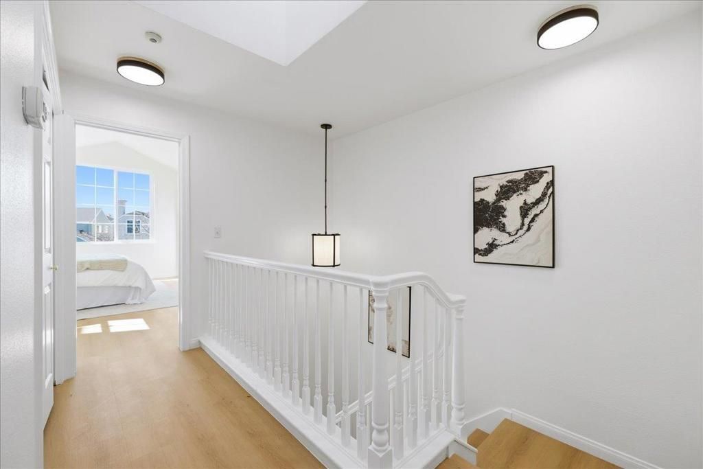 Image 11 of property listing at 131 Concord Circle, Mountain View, CA 94040