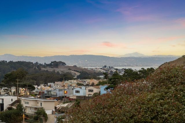 259 Canyon Drive, Daly City, CA 94014