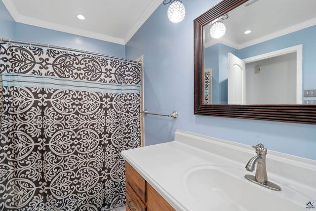 894 Chapman Drive, Macon, GA 31211