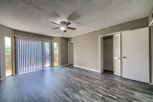 8715 Starcrest, San Antonio, TX 78217