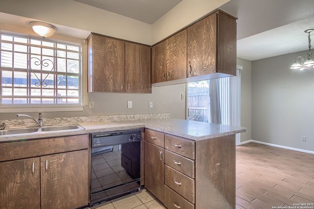 8715 Starcrest, San Antonio, TX 78217