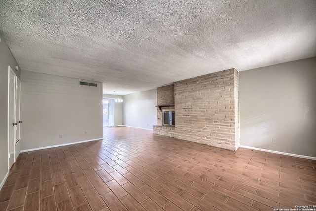 8715 Starcrest, San Antonio, TX 78217