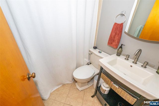 65 Westminster Place, Saddle Brook, NJ 07663