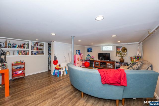 65 Westminster Place, Saddle Brook, NJ 07663