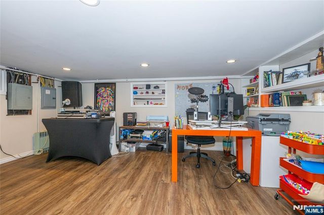 65 Westminster Place, Saddle Brook, NJ 07663