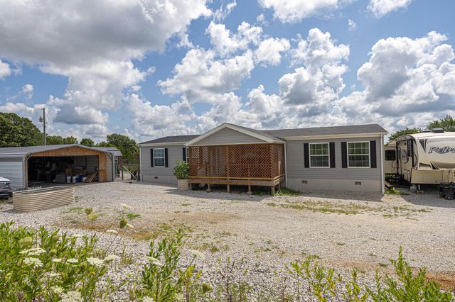 21369 Canyon Drive, Wheatland, MO 65779