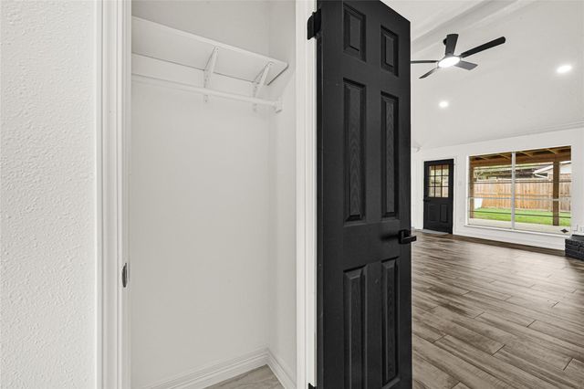 4102 Townes Forest Road, Friendswood, TX 77546