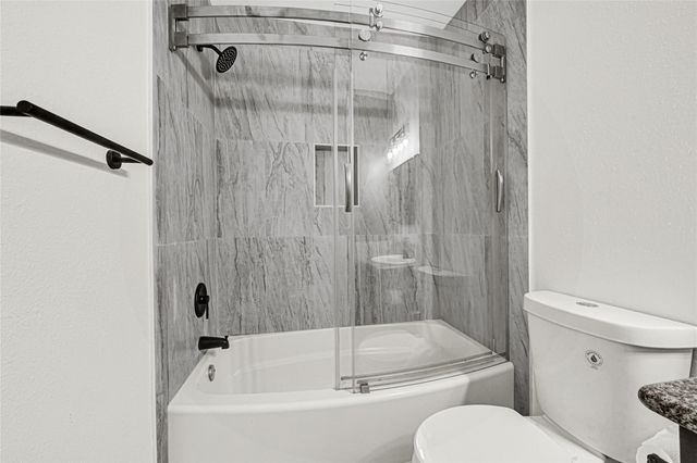 4102 Townes Forest Road, Friendswood, TX 77546