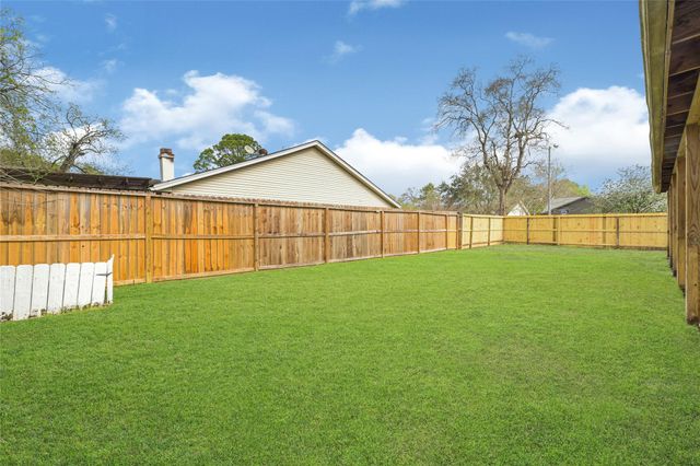 4102 Townes Forest Road, Friendswood, TX 77546