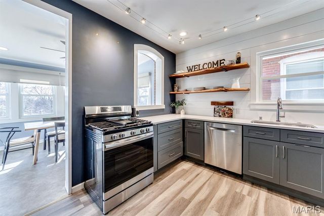 6426 Odell Street, St Louis, MO 63139