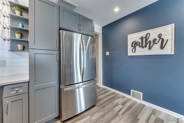 6426 Odell Street, St Louis, MO 63139