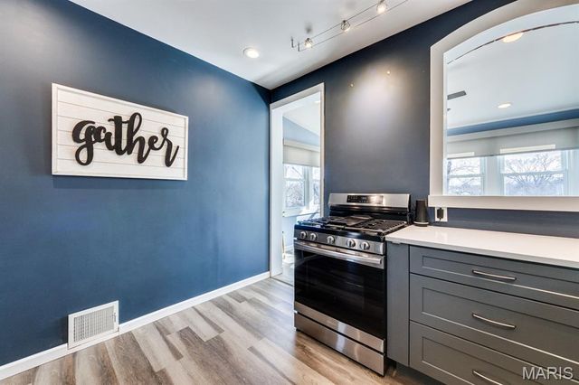 6426 Odell Street, St Louis, MO 63139