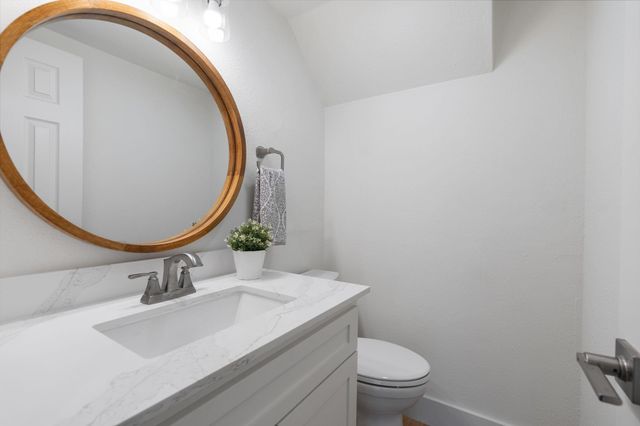 14715 Barryknoll Lane 132, Houston, TX 77079