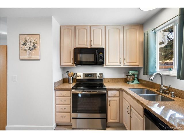 16482 E Radcliff Pl A, Aurora, CO 80015