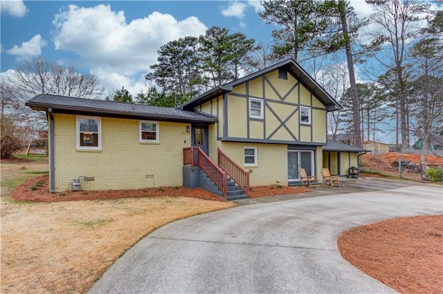 910 Timber Lake Drive, Cumming, GA 30041