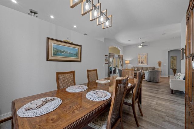 5649 Oakmont Village Circle, Lake Worth, FL 33463