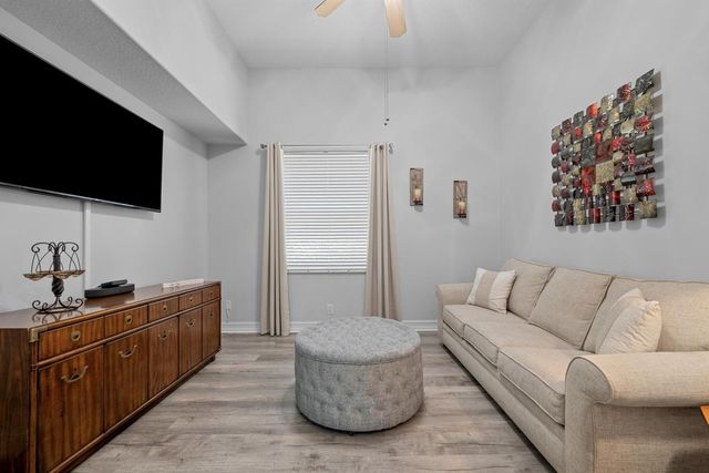 5649 Oakmont Village Circle, Lake Worth, FL 33463