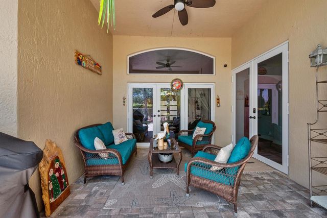 5649 Oakmont Village Circle, Lake Worth, FL 33463