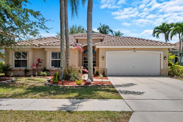 5649 Oakmont Village Circle, Lake Worth, FL 33463
