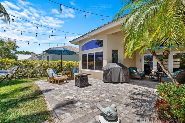 5649 Oakmont Village Circle, Lake Worth, FL 33463
