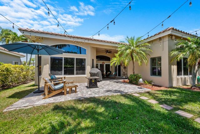 5649 Oakmont Village Circle, Lake Worth, FL 33463