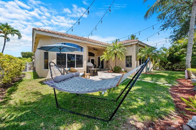 5649 Oakmont Village Circle, Lake Worth, FL 33463