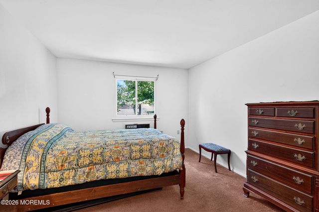 14 E Independence Parkway, Manchester, NJ 08759