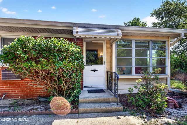 14 E Independence Parkway, Manchester, NJ 08759