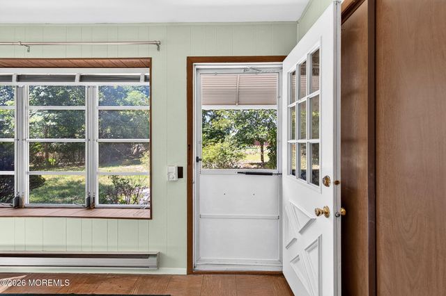 14 E Independence Parkway, Manchester, NJ 08759